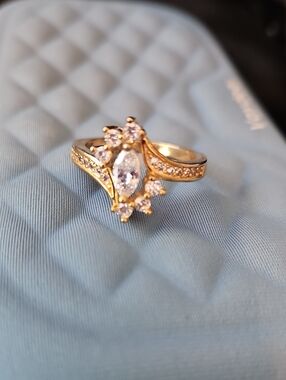 Gold-Tone Marquise Crystal Cluster Ring - White Crystals